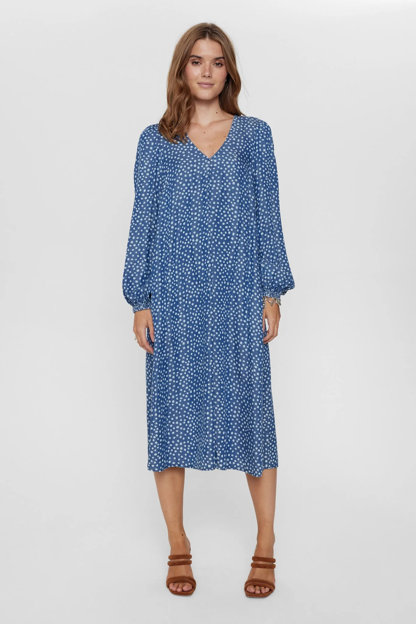 NUVILNA DRESS - Medium Blue Denim - Image 3