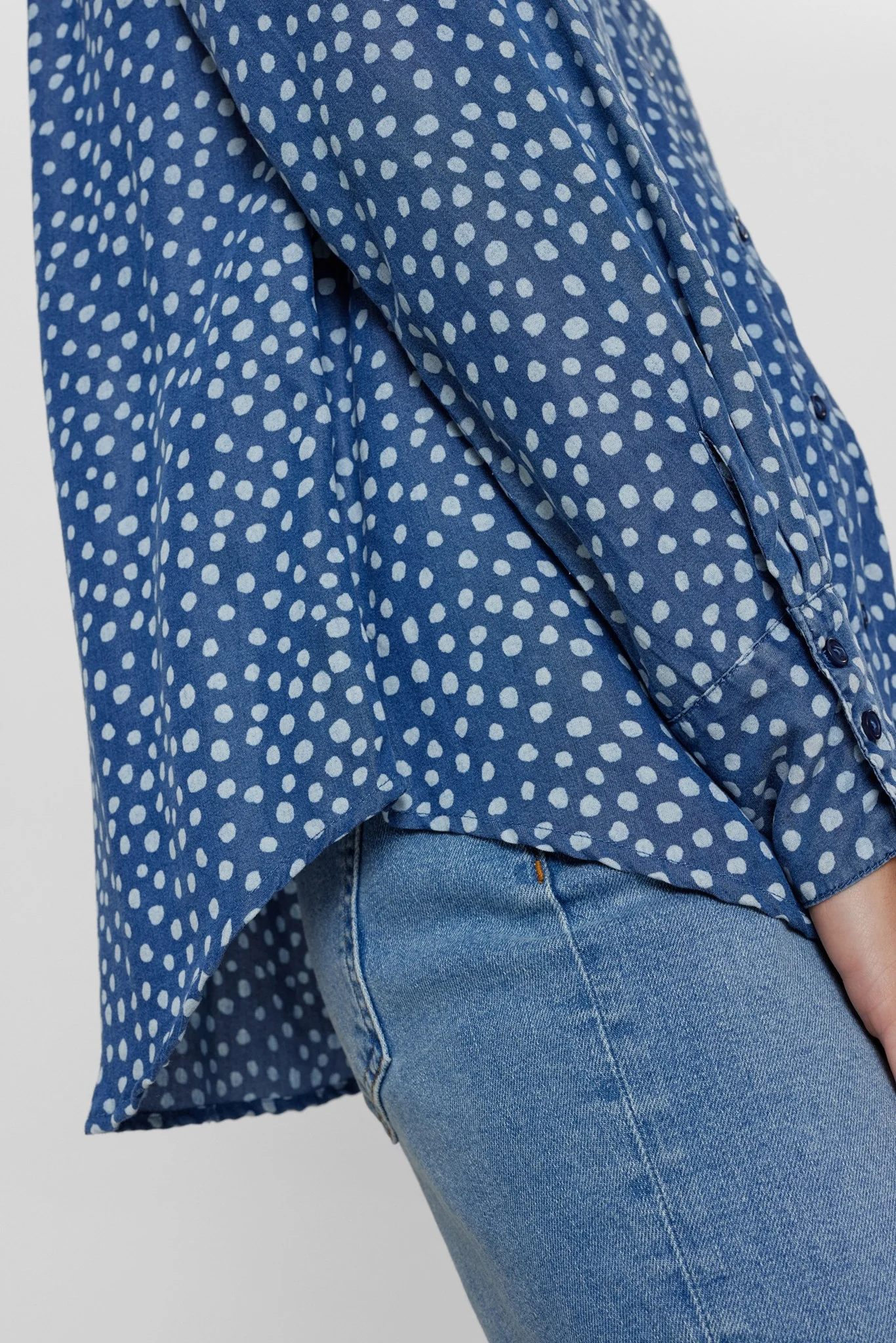 NUVILNA SHIRT - Medium Blue Denim - Image 5