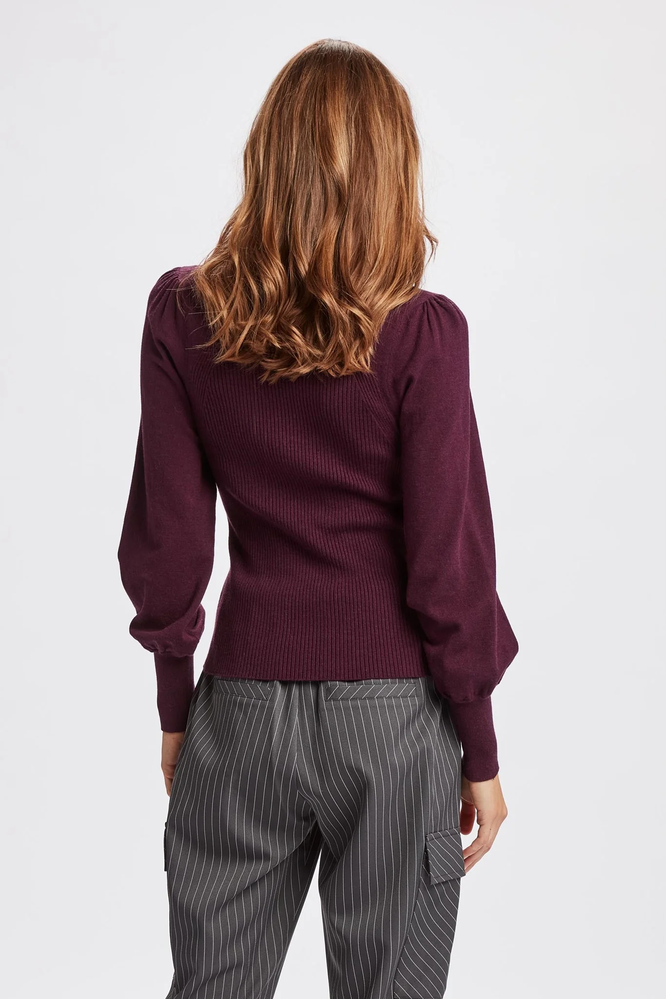 NUVISSA PULLOVER  - Winter Bloom - Image 2