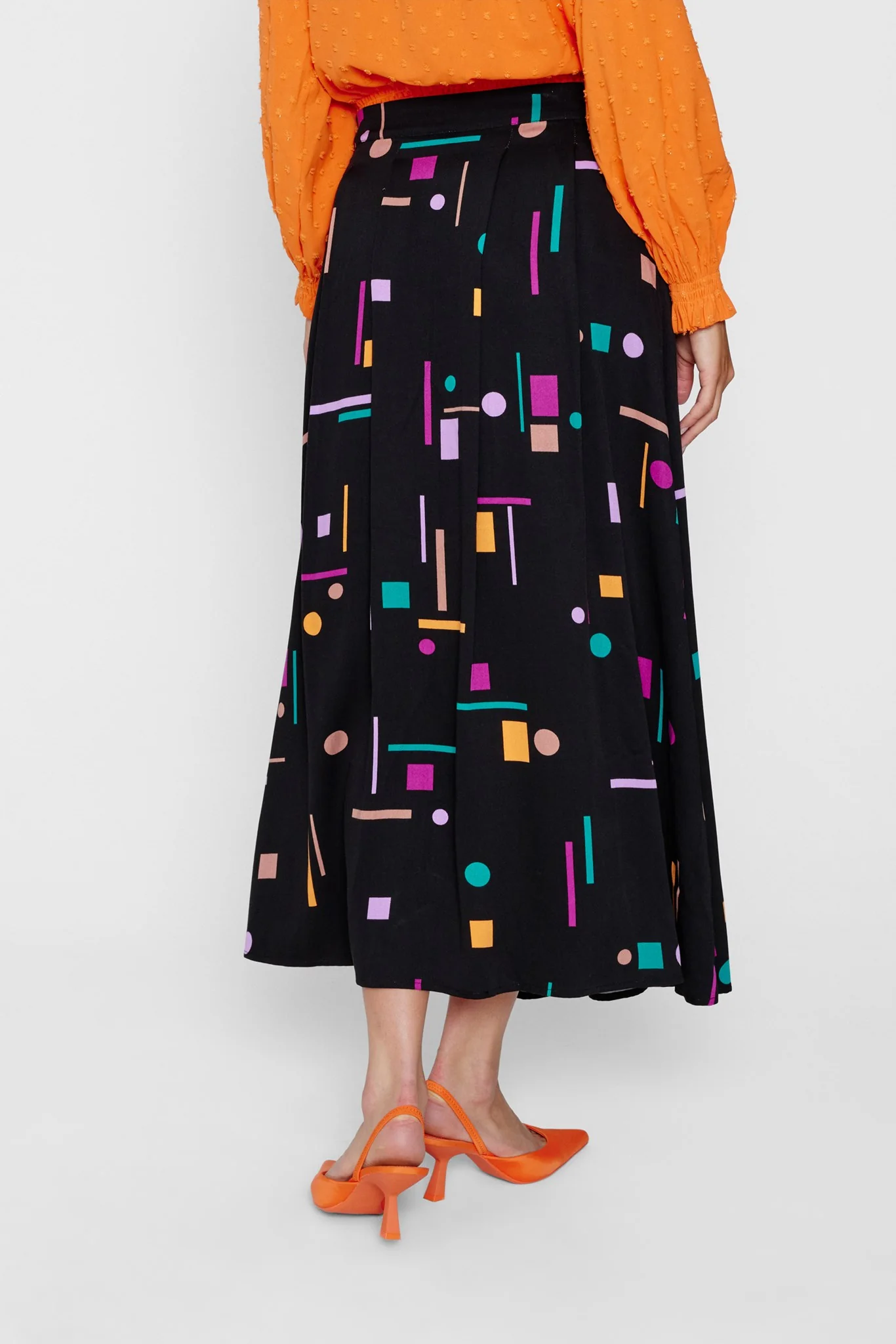 NUWALLI SKIRT - Caviar - Image 2