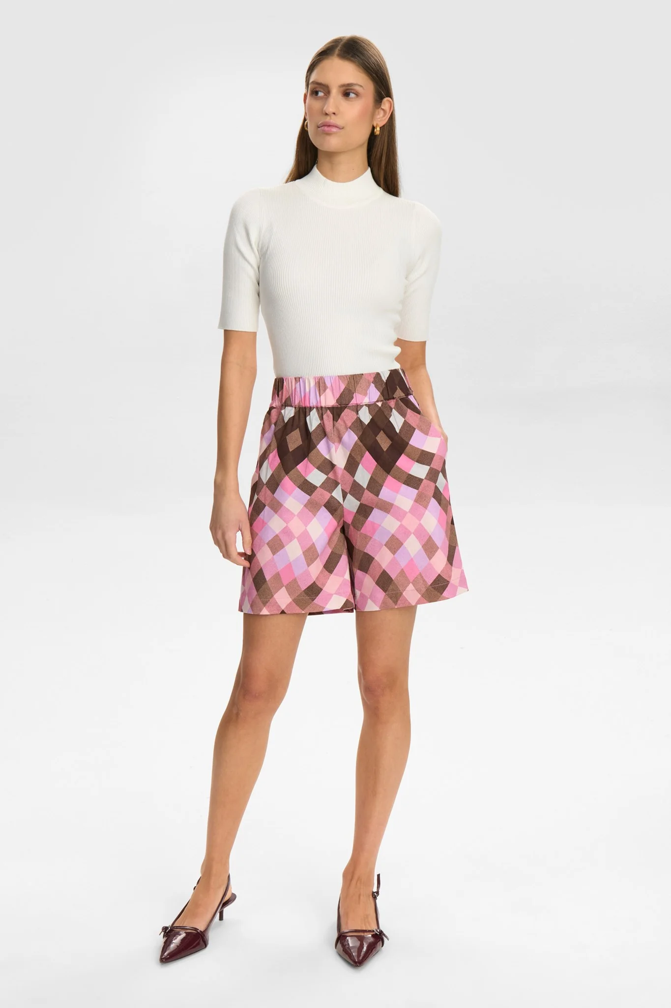 NUWAYLI SHORTS - Pink Carnation - Image 3