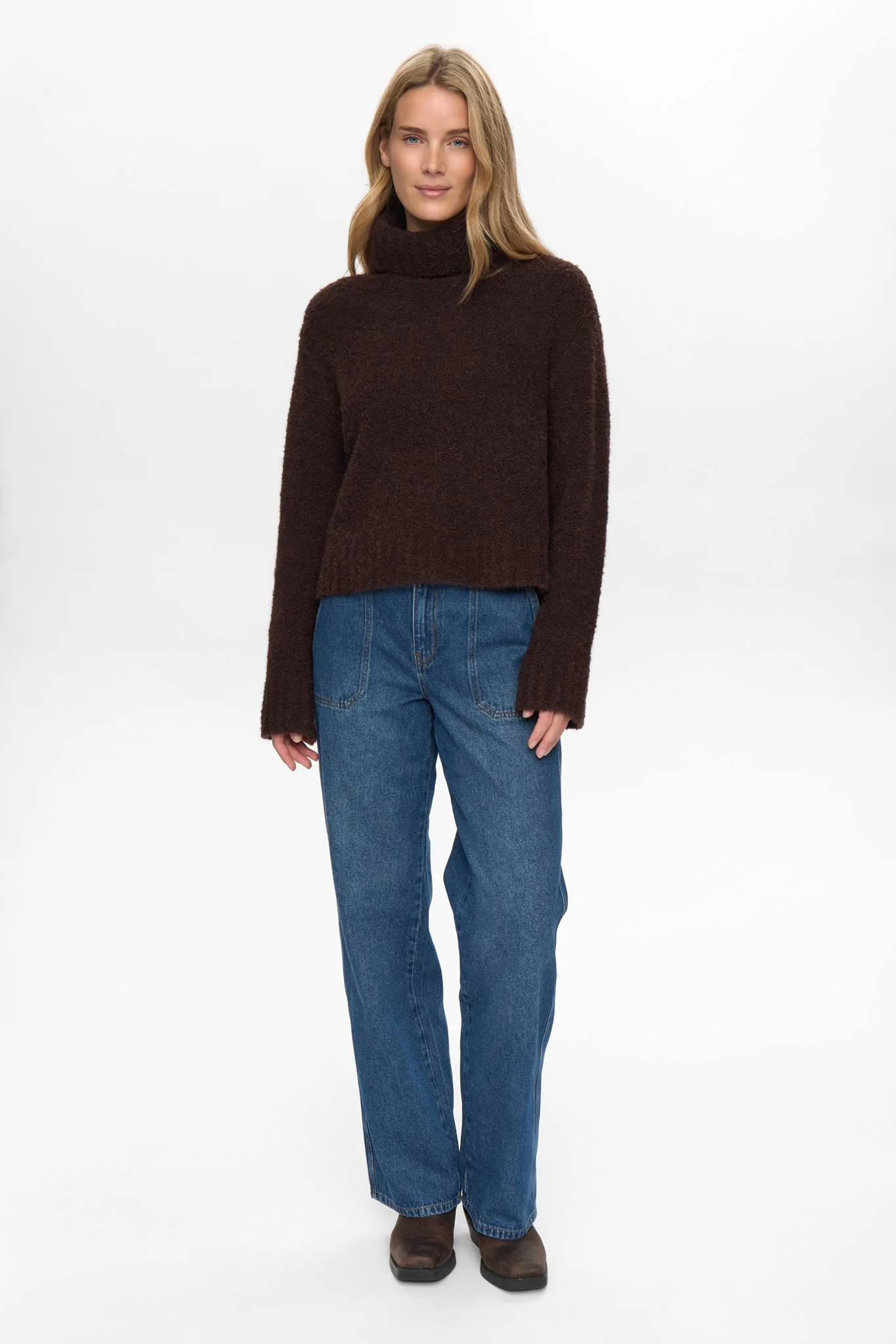 NUWILLA CROPPED PULLOVER  - Black Coffee - Image 3