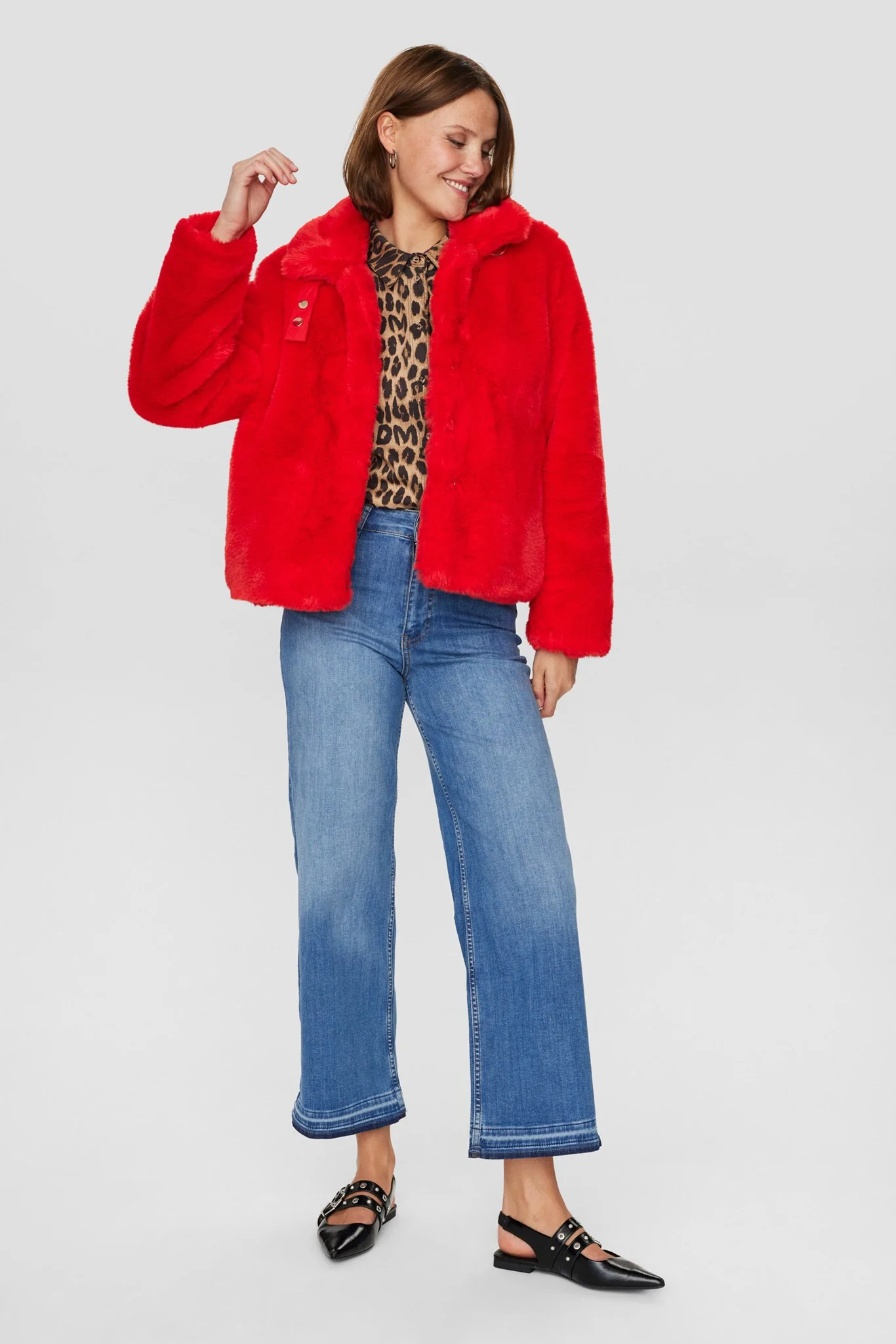 NUWINDA JACKET  - High Risk Red - Image 3