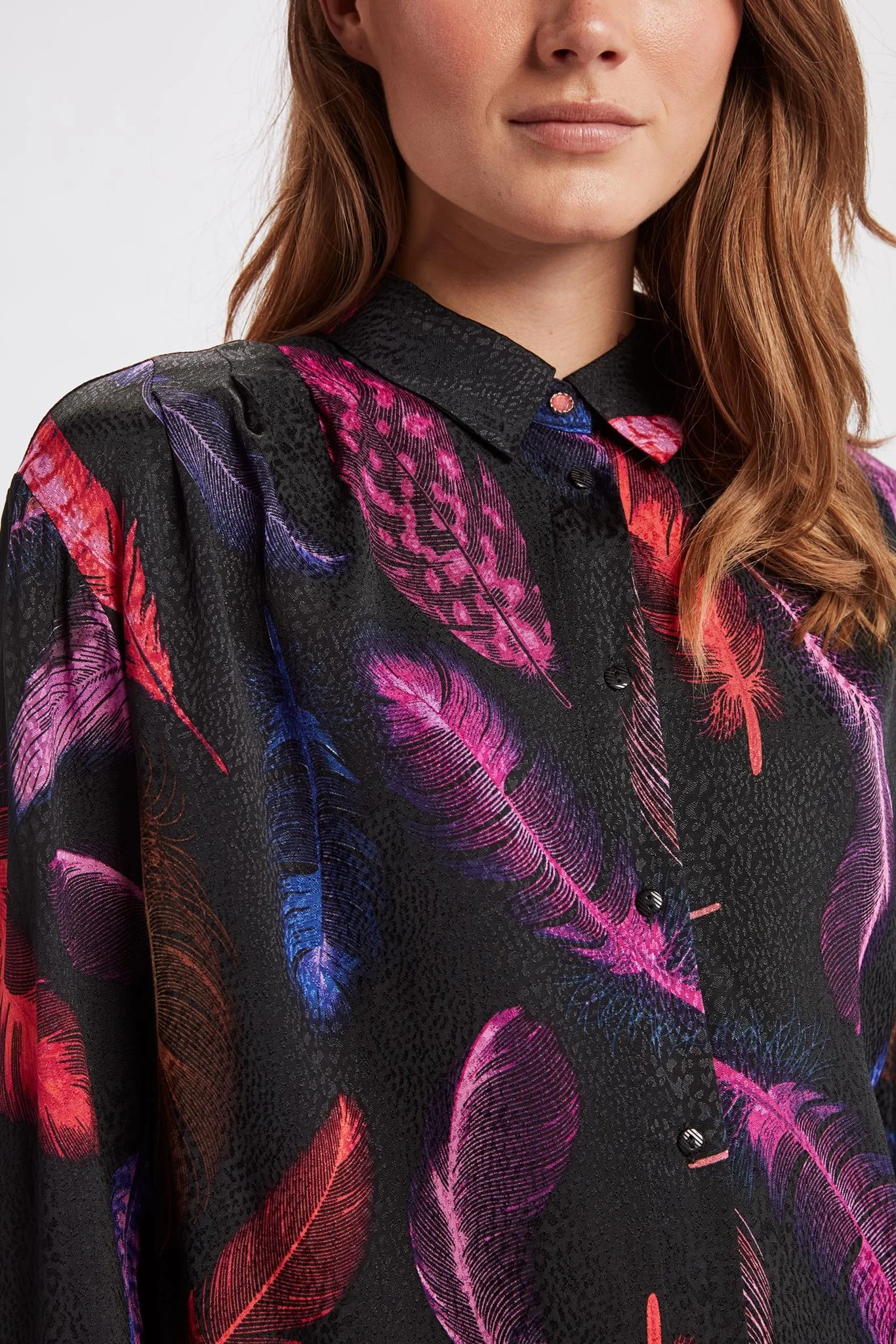NUWINNIE SHIRT - Caviar - Image 4