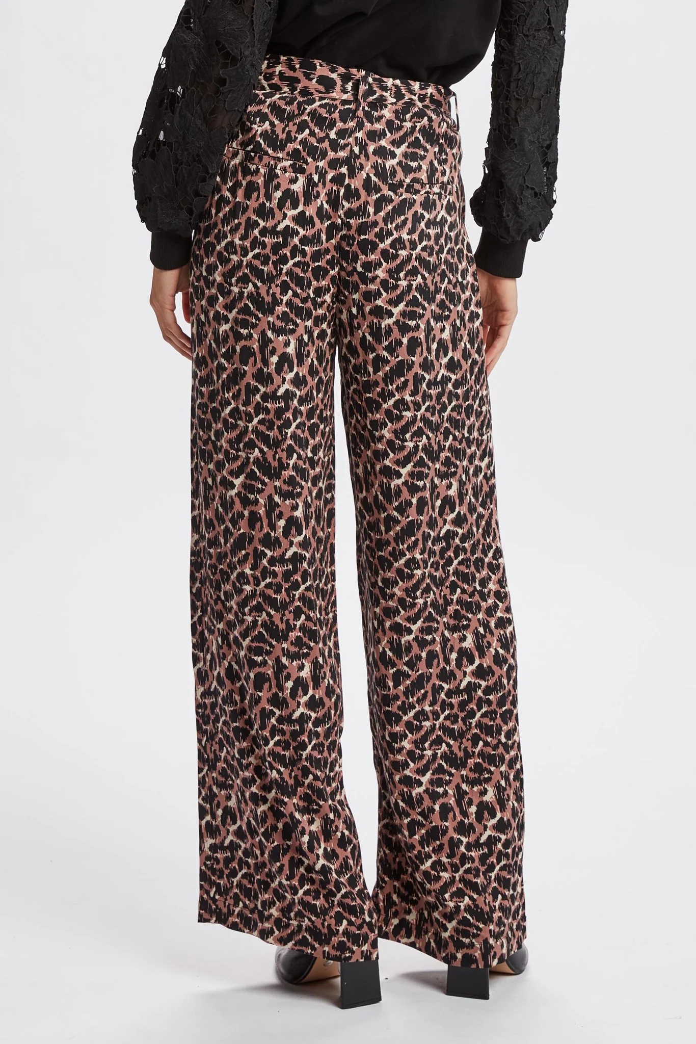 NUYVONNE PANTS - Nutmeg - Image 2