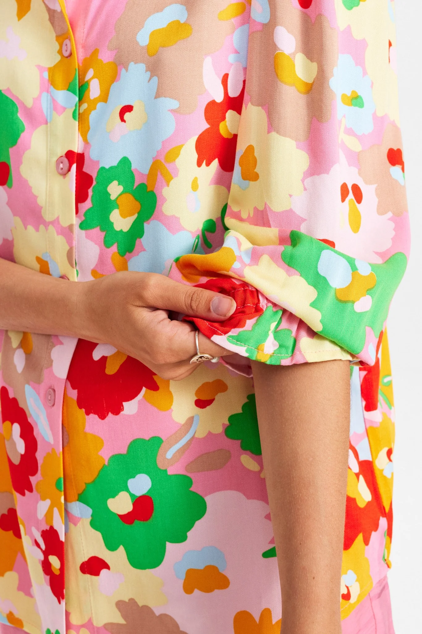 NUZAHRA SHIRT - Plumeria - Image 5