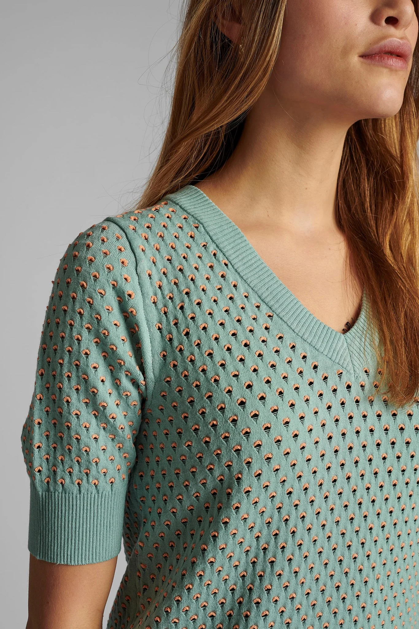 NYBRYNN V-NECK - Aquifer - Image 4