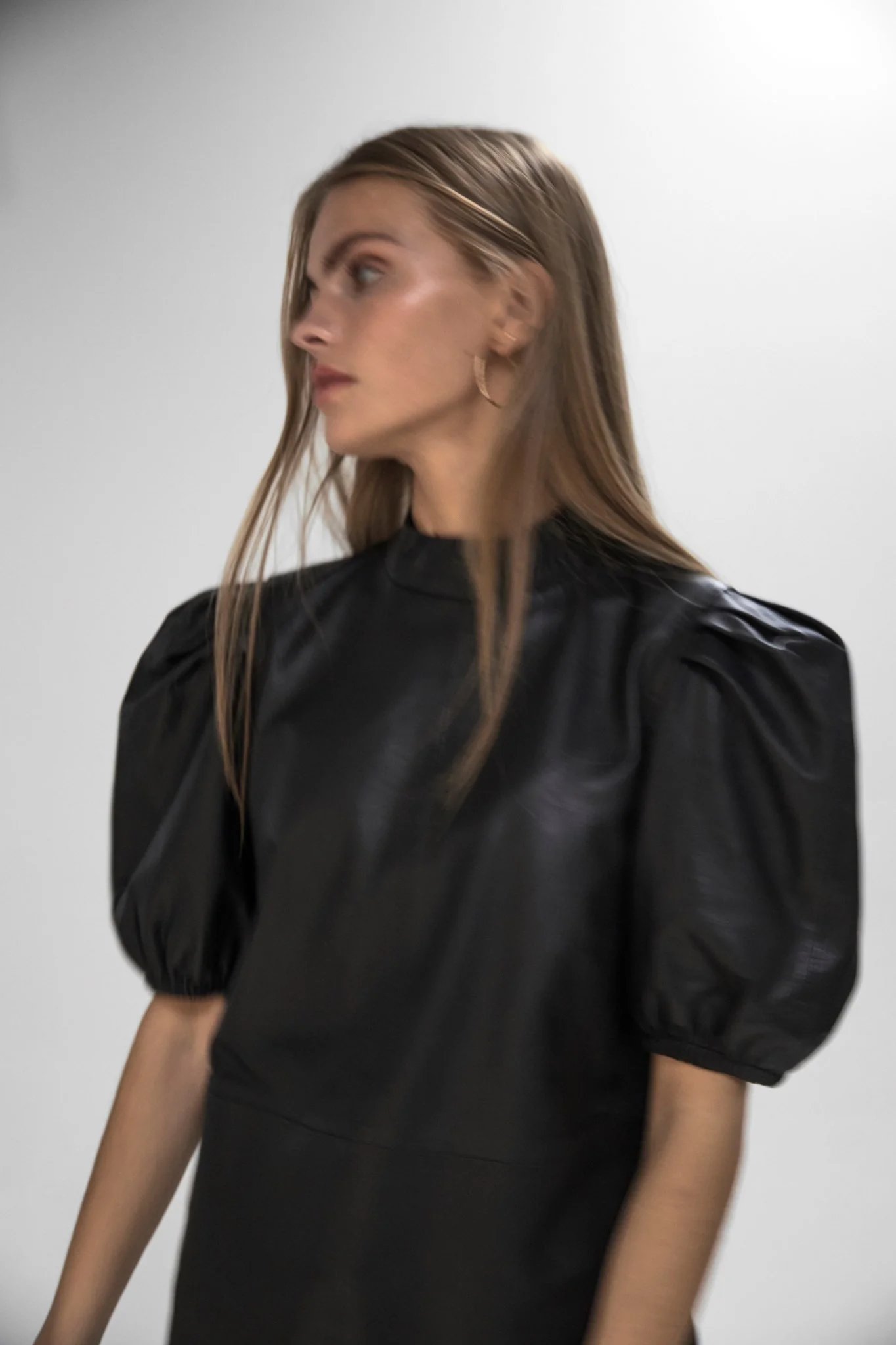 SISABILA BLOUSE - Caviar - Image 7