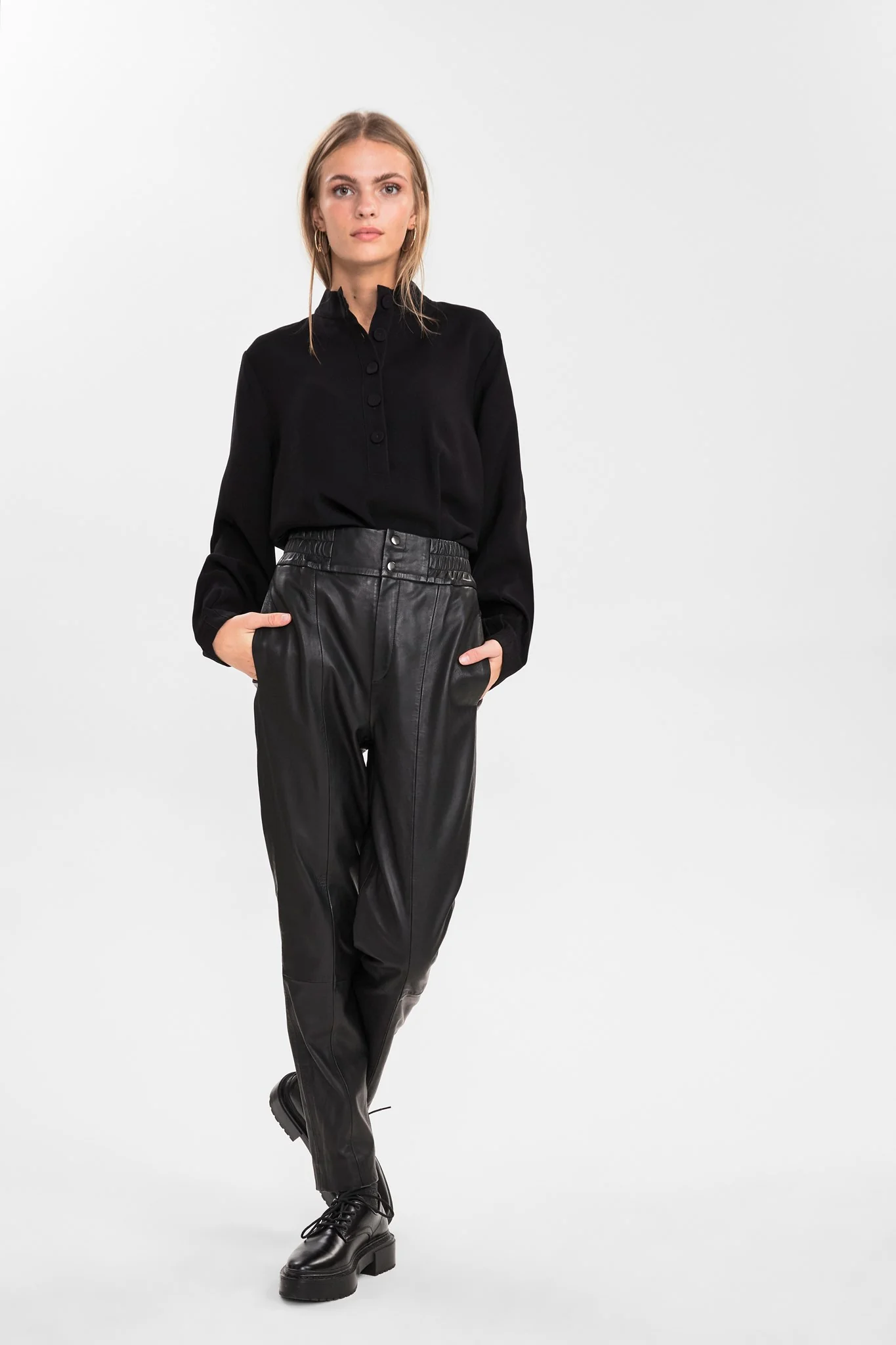 SISABILA PANT - Caviar - Image 7