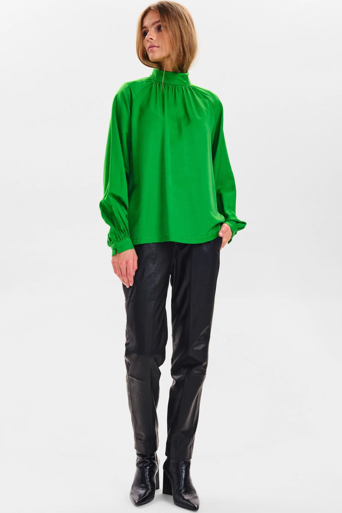 SISANVI BLOUSE - Fern Green - Image 3