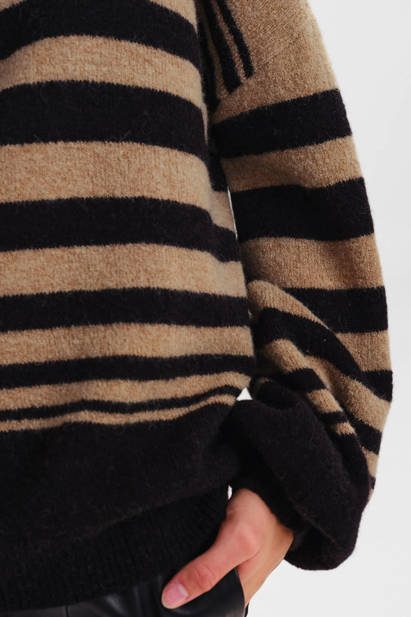 SISAVA PULLOVER - Bistre - Image 5