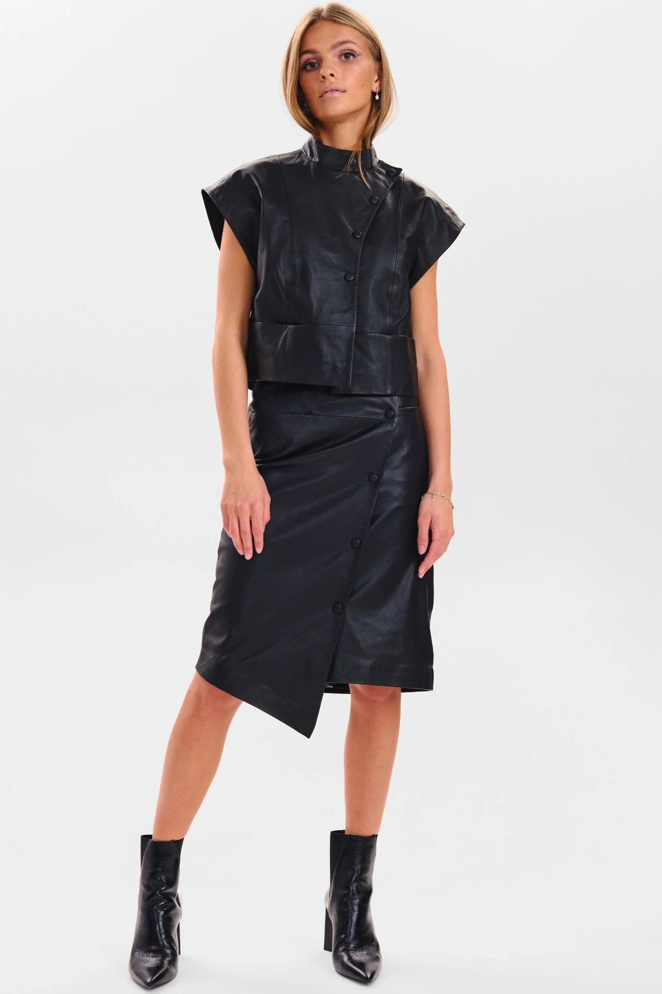 SISELIA JACKET - Caviar - Image 3
