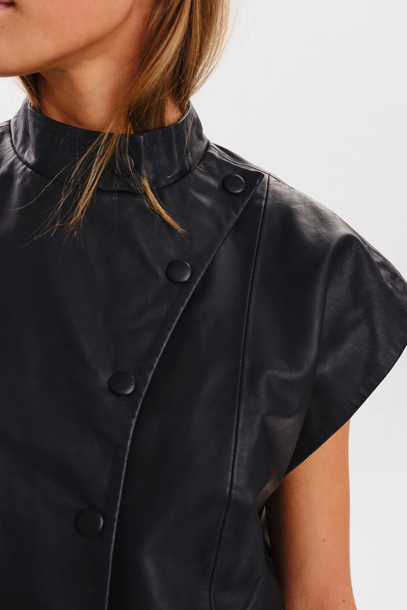 SISELIA JACKET - Caviar - Image 4