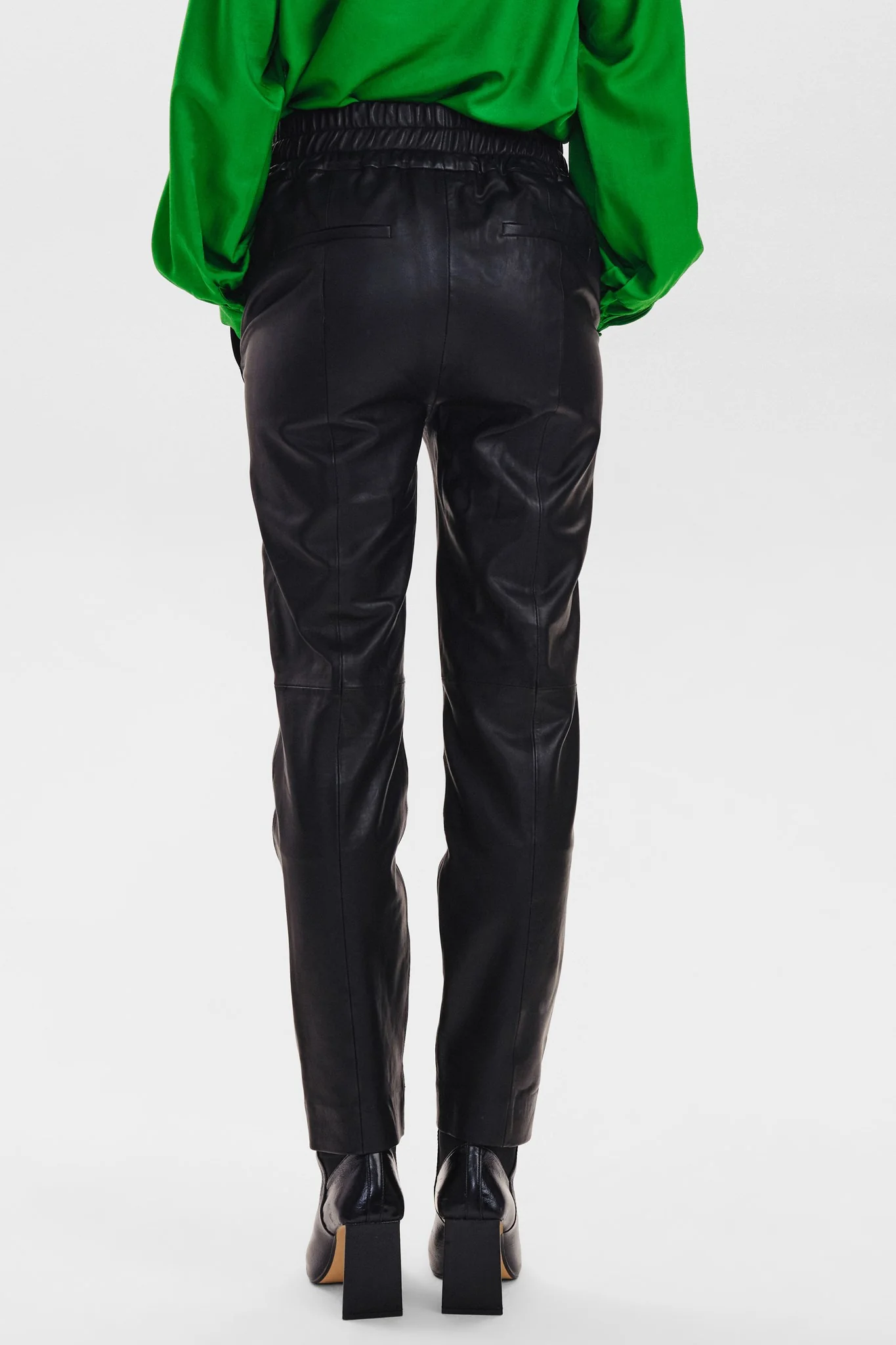 SISELIA PANT - Caviar - Image 2