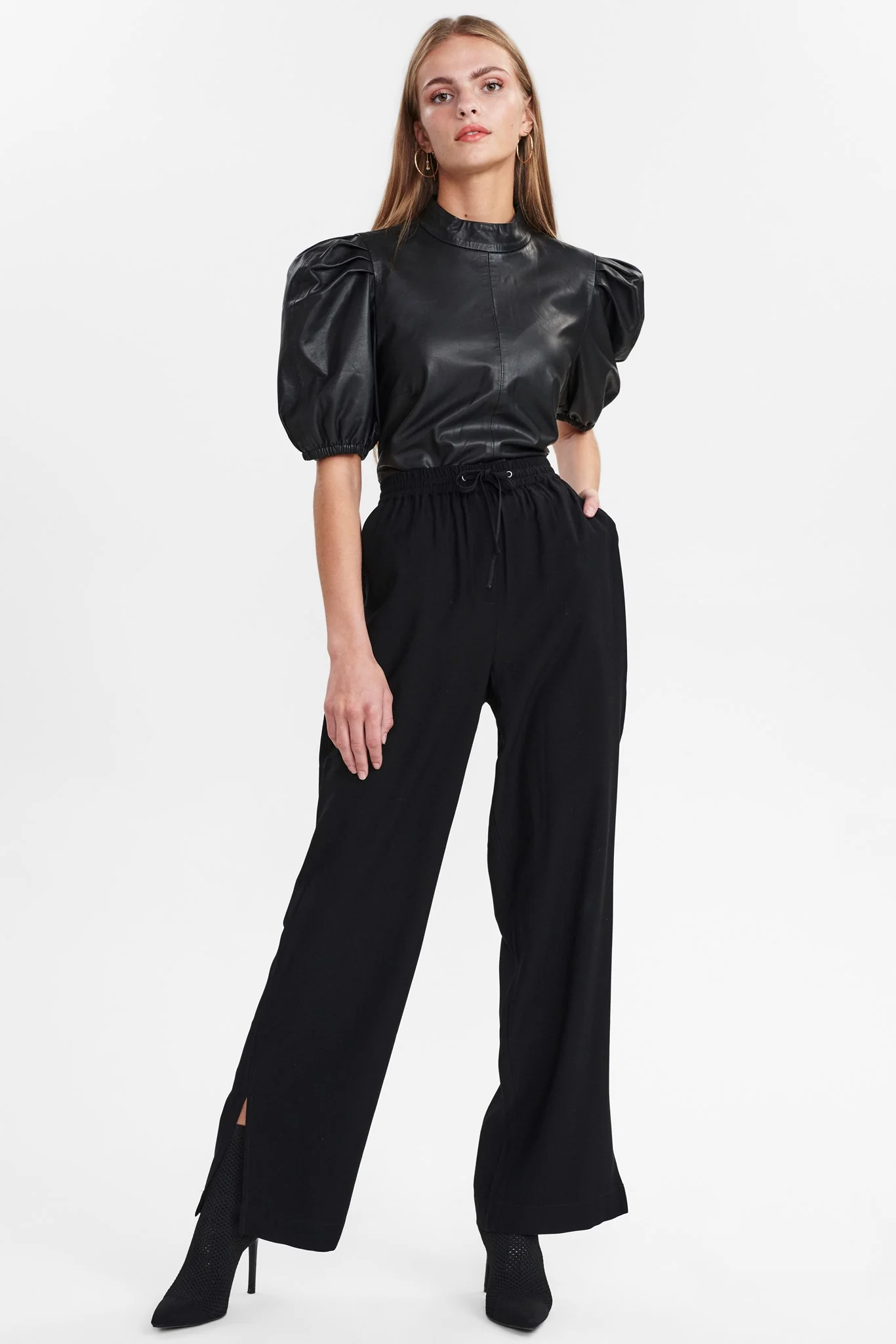 SISESSAN PANTS - Caviar - Image 3